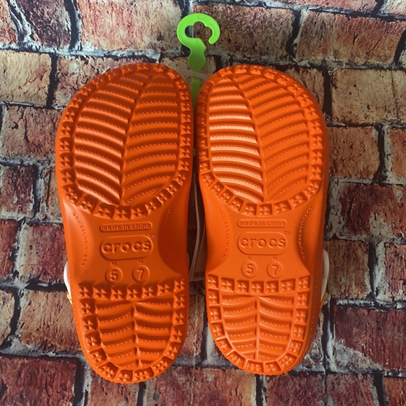 Disney Parks 2022 50th Anniversary Vault Orange Bird Adult Clogs Crocs M5/W7 - Picture 5 of 6